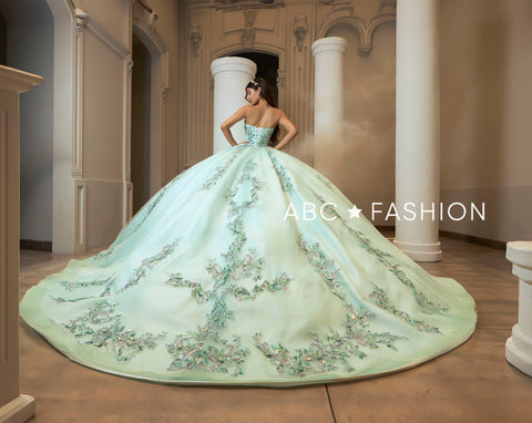 Langärmliges Quinceanera-Kleid von Ragazza EV59-659