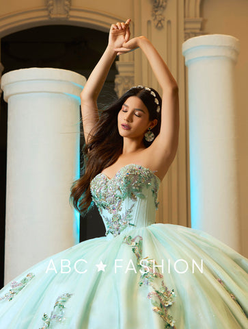 Langärmliges Quinceanera-Kleid von Ragazza EV59-659