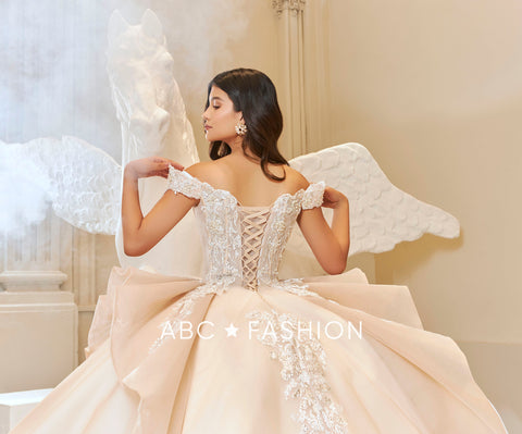 Schulterfreies Quinceanera-Kleid von Ragazza EV66-666