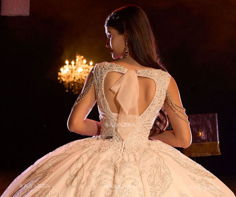 Quinceanera-Kleid mit V-Ausschnitt von Ragazza EV73-673