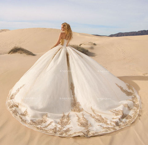 Vestido de festa de quinze anos sem alças da Ragazza EV84-684