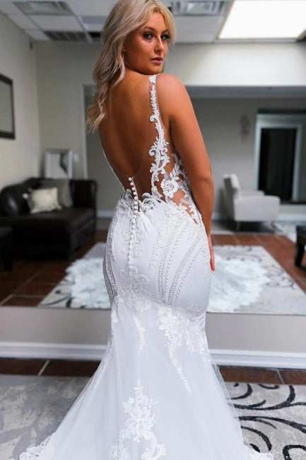 Elegantes langes weißes Meerjungfrau-Trägerkleid mit V-Ausschnitt und rückenfreier Spitze für die Hochzeit