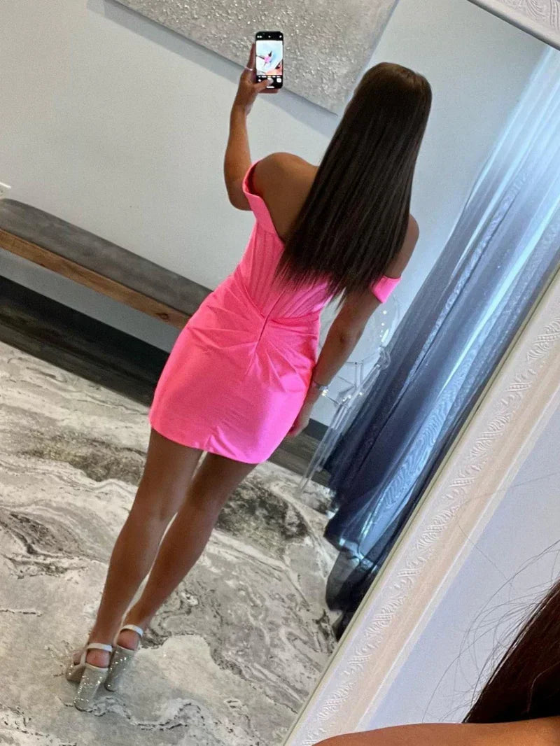 Trägerloses Kurzes Satin-Sheathkleid für den Homecoming-Abend Y2966