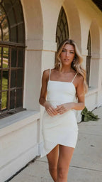 Abito da Ballo per il Ritorno a Casa con Spaghetti Strap Bianchi Abito da Laurea Bianco Y2109