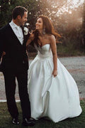Favoloso Abito da Sposa in Satin Avorio a Ball Gown con Scollatura a Cuore, Vestito Nuziale, MW626