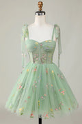 Robe de fête court A-line broderie florale pour bal PD504