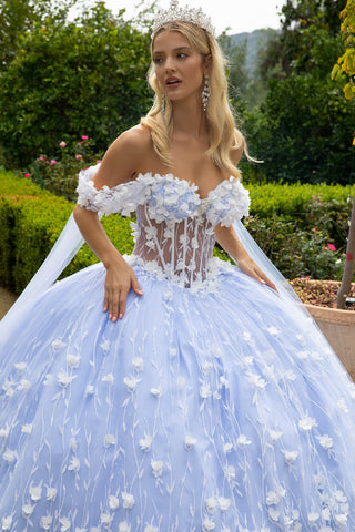 Ballkleid mit 3D-Blumen und Cape-Ärmeln von GLS Gloria GL3571