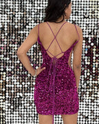 Prächtiges Kurzes Pailletten-Spaghettiträger V-Ausschnitt Enges Homecoming-Kleid