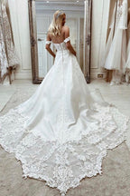 Gorgeous Satin A-line Sweetheart Wedding Dresses With Lace Appliques, MW625