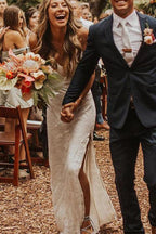 Hochwertige V-Ausschnitt Spaghettiträger Seitenschlitz Spitze Strand Brautkleider, MW247 