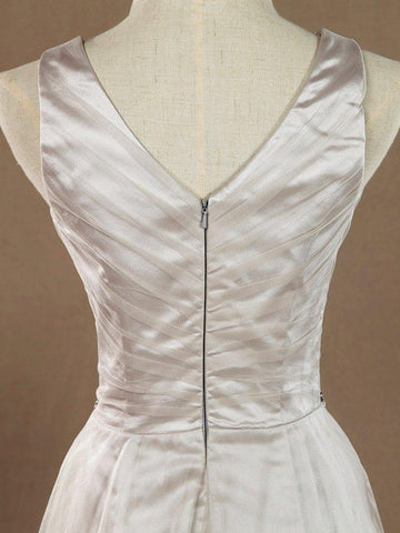 A-Linie V-Ausschnitt Bodenlanges Tüll-Brautjungfernkleid mit Gürtel 