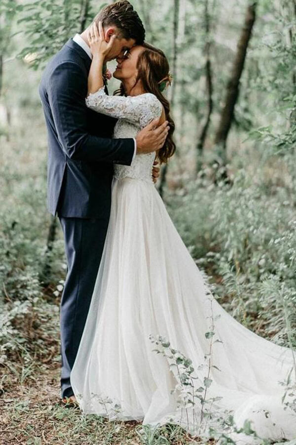 Elfenbeinfarbenes rückenfreies Brautkleid mit 3/4-Ärmeln und Spitzenoberteil, MW555