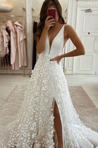 Ivory A-line Satin Tulle 3D Flowers V-neck Wedding Dresses With Slit MW634