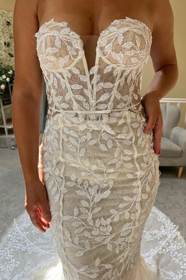 Elfenbein-Spitzen-Trägerloses Meerjungfrauen-Brautkleid Spitzen-Brautkleid