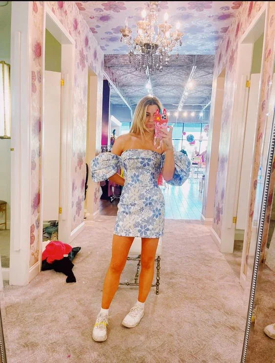 Vestido de Baile Sin Tirantes Azul con Estampado Floral Y2774