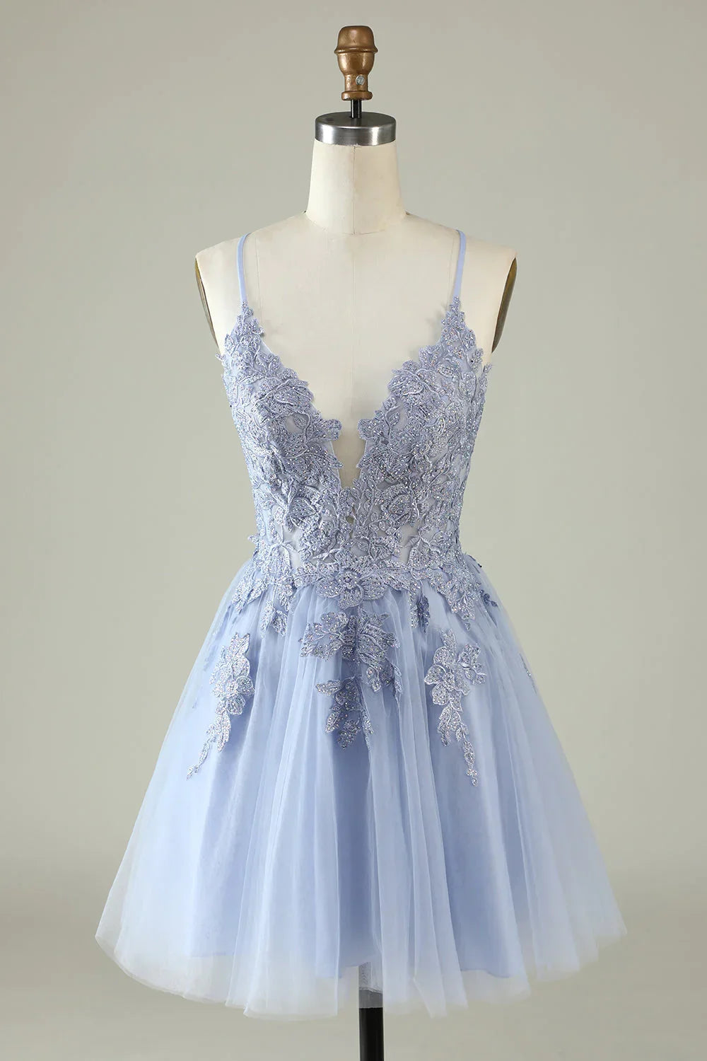 Robe courte pour bal de fin d'études violet clair à bretelles spaghetti ligne A avec applications Y2671