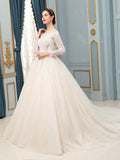 Robe de mariée en tulle à appliques de dentelle, longueur sol, sans manches, style robe de bal