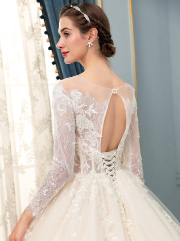 Ballkleid Tüll Spitze Applikation Brautkleider Lang Ärmellos Bodenlang 