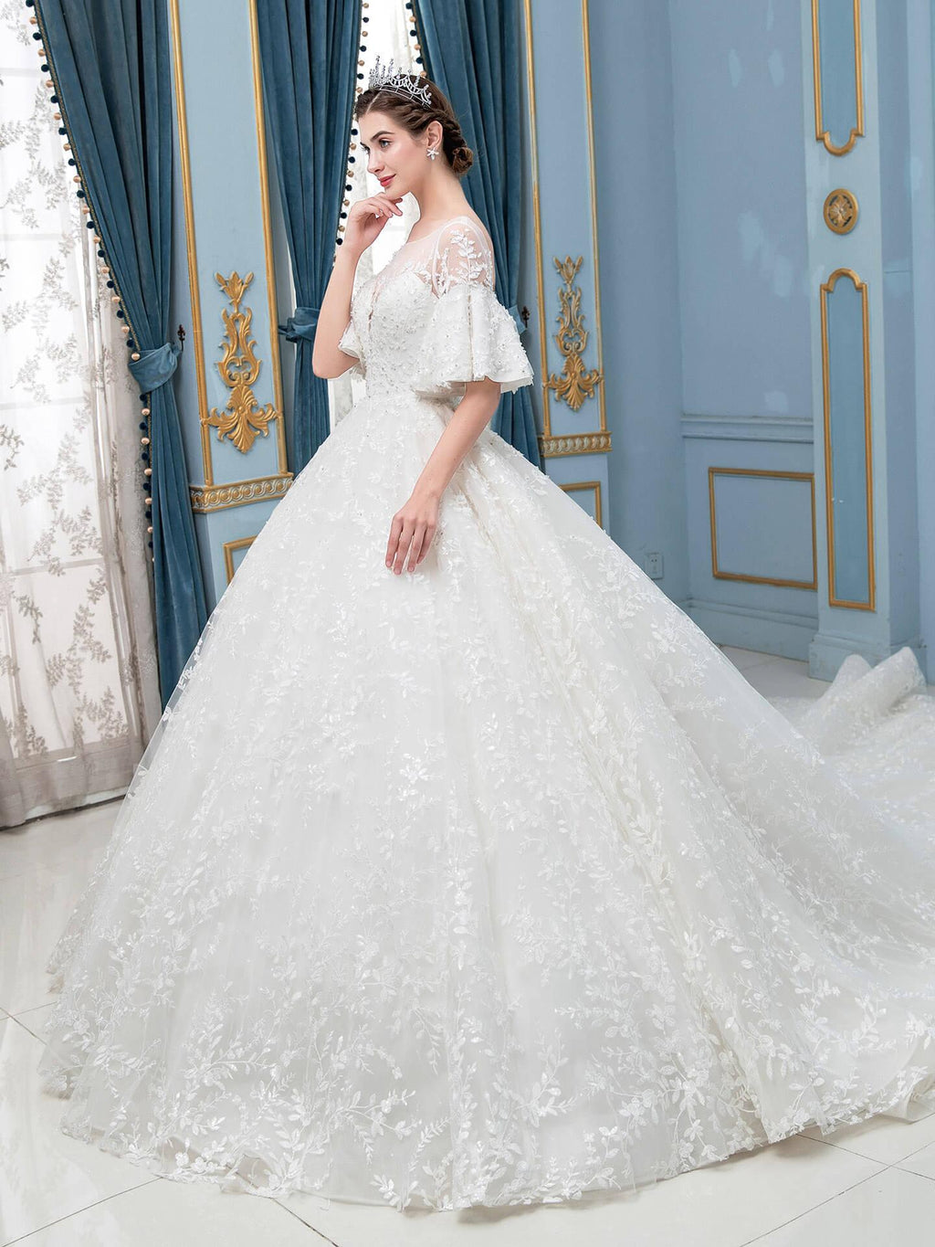 Ball Gown Lace Beaded Wedding Dresses Long Sleeveless Floor Length