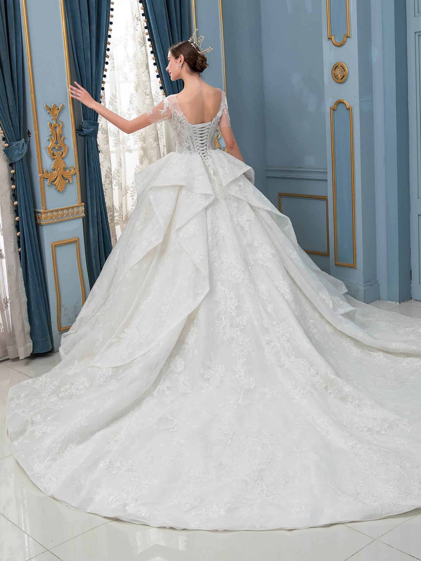 Ball Gown Wedding Dresses Handmade Beaded Luxurious Floor Length Short Sleeve With Long Train