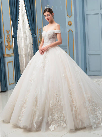 Ballkleid Brautkleider Handgefertigte Perlen Luxuriöse Bodenlange Schulterfreies Mit Langer Schleppe 