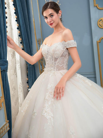 Ballkleid Brautkleider Handgefertigte Perlen Luxuriöse Bodenlange Schulterfreies Mit Langer Schleppe 