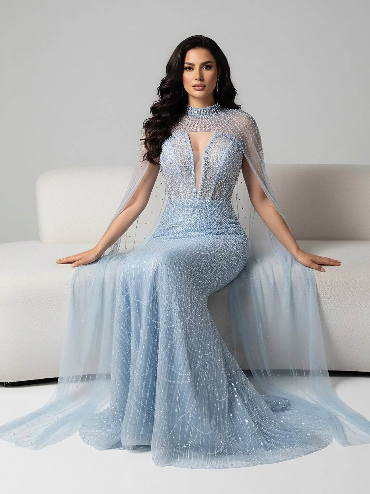 Abito da Sera di Lusso Perle Nude Abito Ricamato con Cristalli e Strascico in Tulle LA72189A