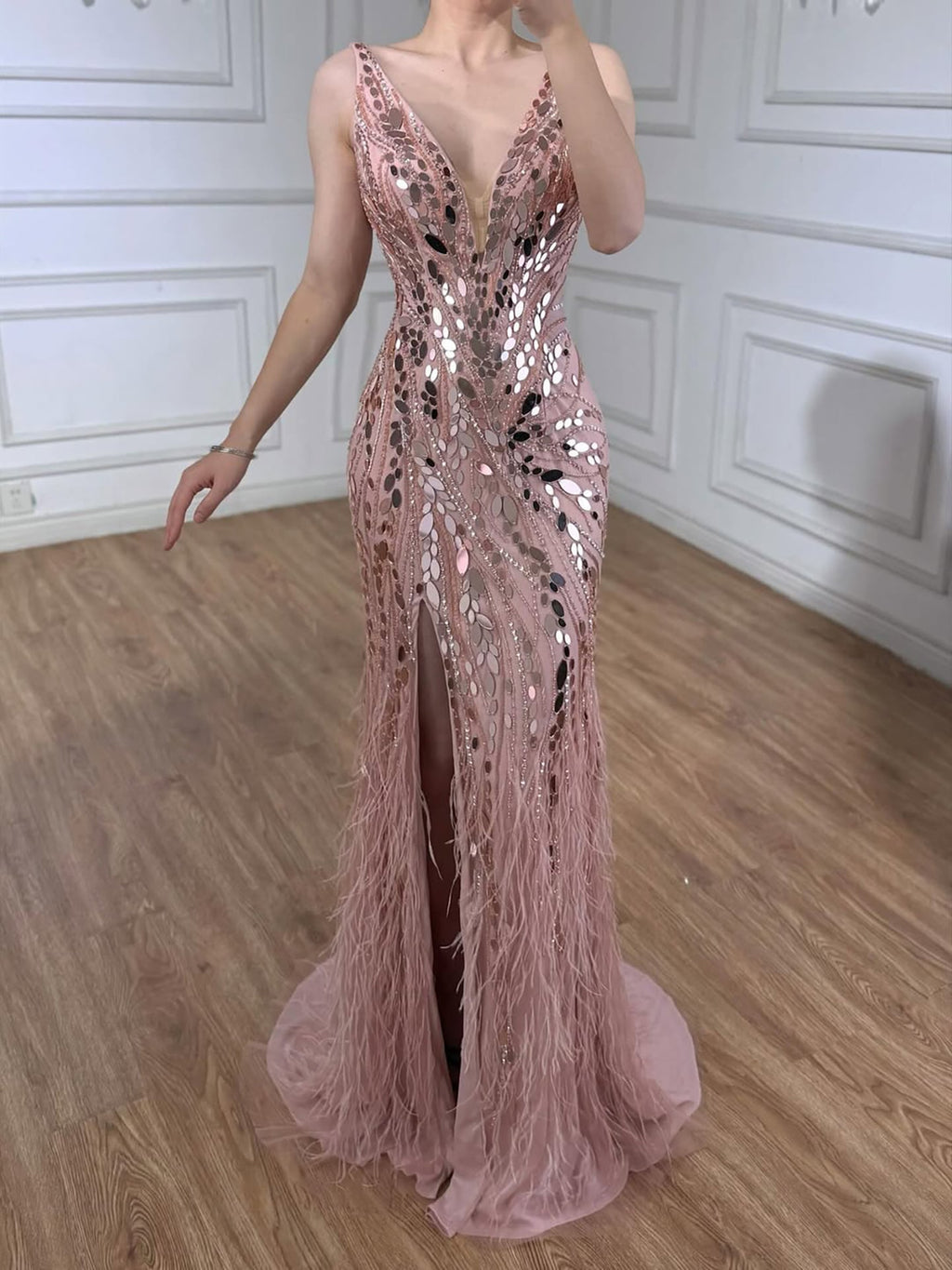 Luxuriöses blaues Perlenbesetztes Federbesetztes Meerjungfrauen-Abendkleid LA73369