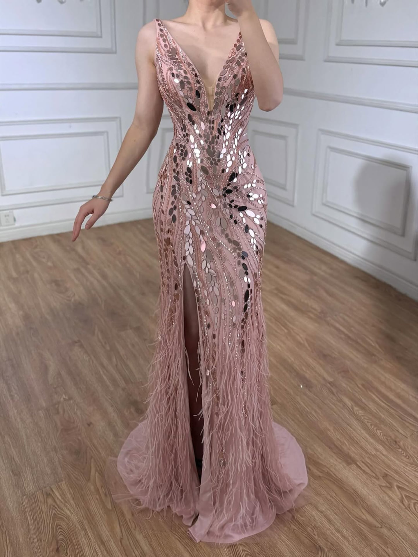 Luxuriöses blaues Perlenbesetztes Federbesetztes Meerjungfrauen-Abendkleid LA73369