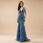 Luxuriöses blaues Perlenbesetztes Federbesetztes Meerjungfrauen-Abendkleid LA73369