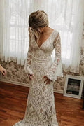 Spitzen Meerjungfrau-V-Ausschnitt Langarm Rückenfreies Bohemian Hochzeitskleid
