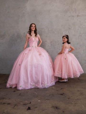 Ärmelloses Ballkleid mit Blumenapplikation von Calla SCL30011
