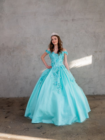 Schulterfreies Ballkleid mit 3D-Blumenmuster von Calla WB21551