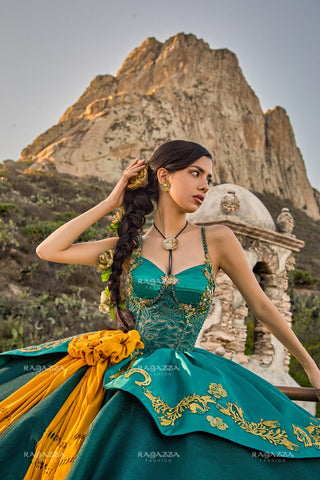 Charro Quinceanera-Kleid mit V-Ausschnitt von Ragazza MV60-160