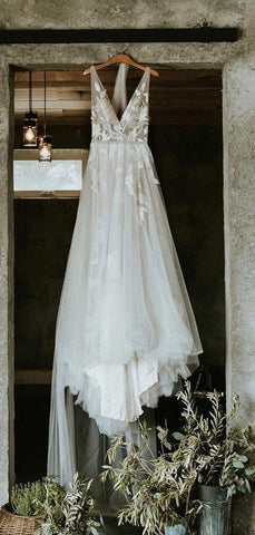 Vestidos de noiva de praia NumberSea, transparentes, decote em V, renda, marfim, costas em V, MW329