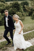 Robe de mariée sirène en dentelle gracieuse avec boutons couverts, MW383