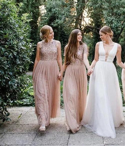 NumberSea Schlichtes Ballkleid mit V-Ausschnitt und tiefem Ausschnitt aus Tüll, MW387