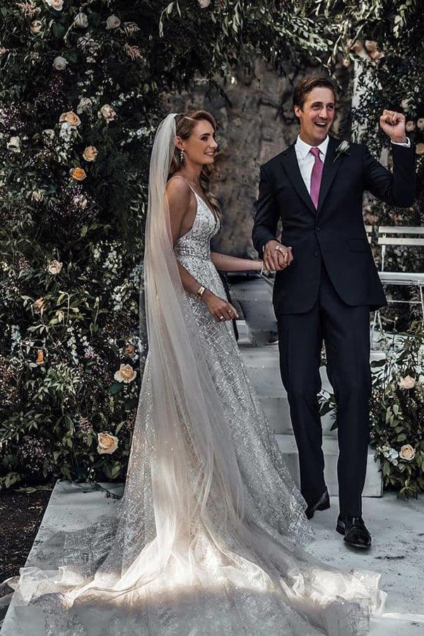 NumberSea Abito da Sposa lungo con Scollatura a V, Spalline Sottili, Schiena Scoperta, Paillettes e Strascico, Modello MW477
