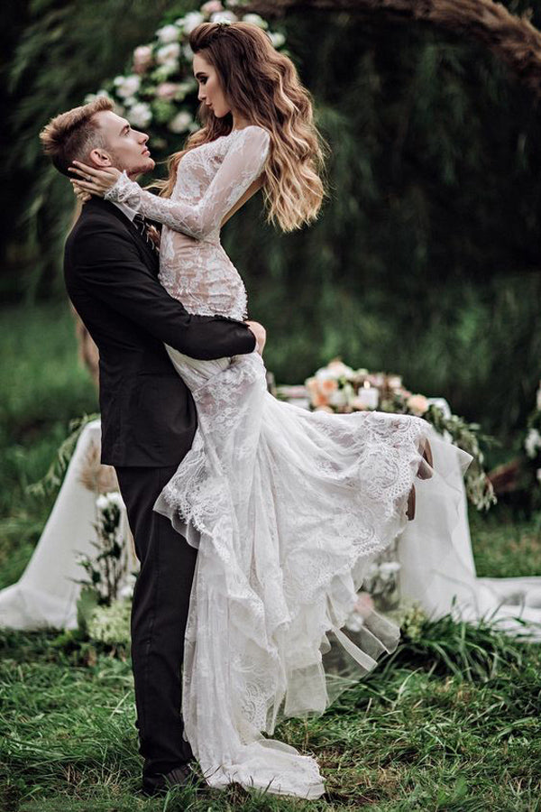 Nixen-Rückenfreies Langarm-Spitzen Bohemian Hochzeitskleid
