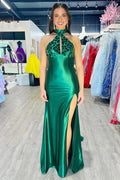 Abito da Ballo Lungo Satinato Verde Scuro con Perline e Reggiseno a Fascia Sirena PSK601