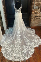 Nixenelfenbein-Floralspitzen-V-Ausschnitt-Hochzeitskleid Brautkleid Lang