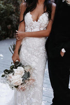 Mermaid V-neck Open Back Lace Appliques Bohemian Wedding Dresses
