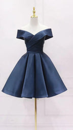 Einfaches Marineblaues Kurzes Homecoming-Kleid Rüschen-Minikleid Partykleider Maßgefertigte Damen-Partykleider Kurzes Abschlussballkleid Y2123