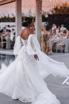 Off Shoulder Lace Mermaid Beach Wedding Dresses With Detachable Train