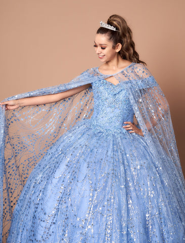 Ballkleid mit schulterfreiem Cape und Applikation von Calla SCL30003