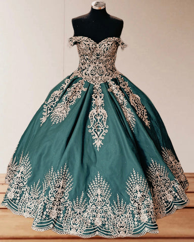 Vestido de baile com aplicações e ombros à mostra de Calla KY72838