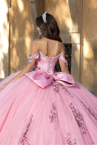 Schulterfreies Ballkleid mit Schleife von Petite Adele PQ1072