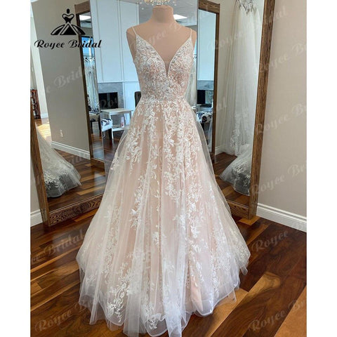 NumberSea Tief ausgeschnittenes Strand-Brautkleid mit Spaghettiträgern in Blush Pink für Frauen 2025 Brautkleider für Frauen Brautkleid für den Empfang NumberSea 