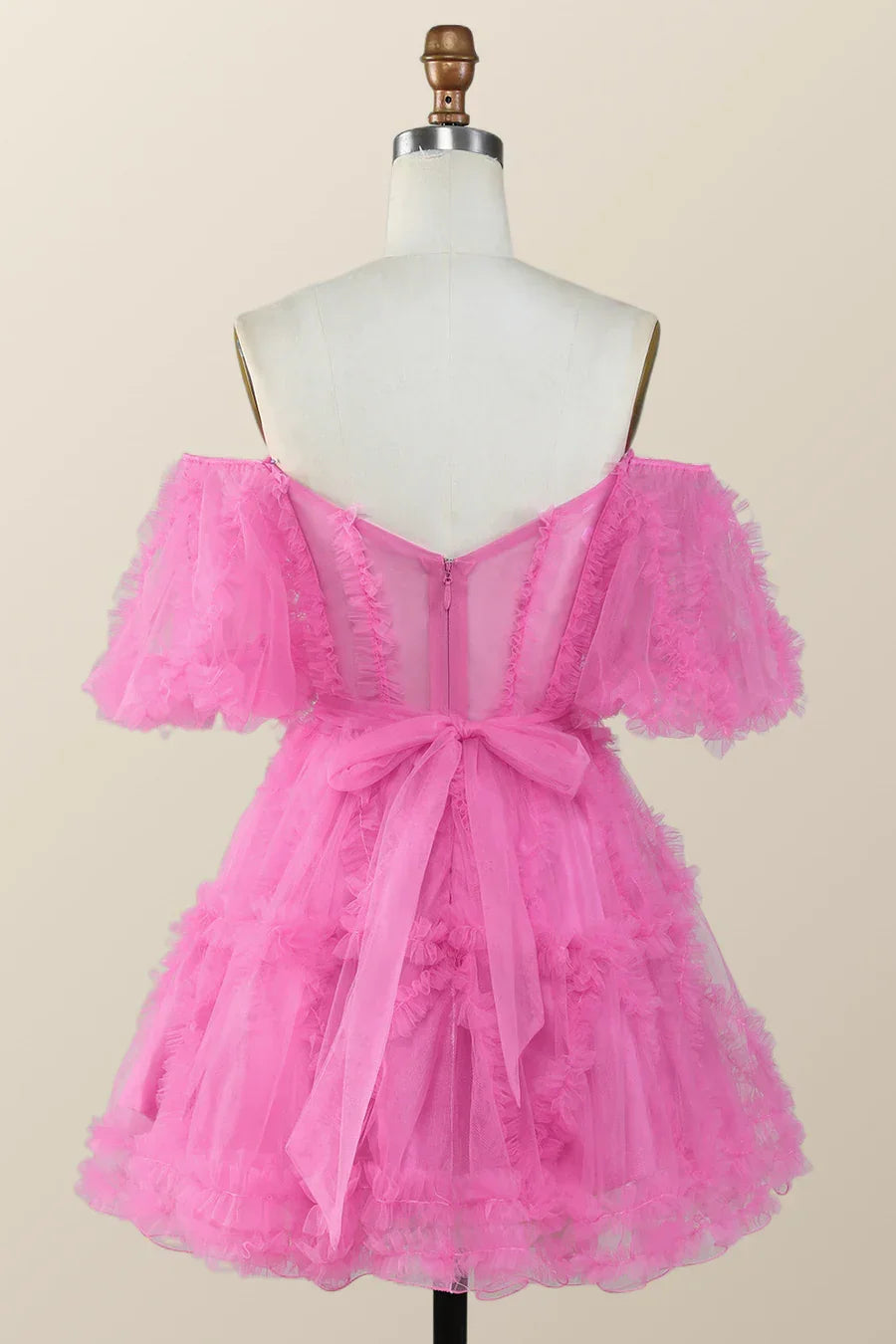 Vestido de Fiesta Corto Tipo A con Hombros Descubiertos, Volantes y Color Rosa Fuerte Y2783