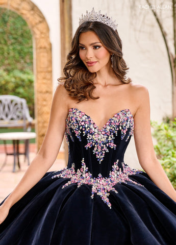 Trägerloses Quinceanera-Kleid aus Samt von Rachel Allan RQ2198